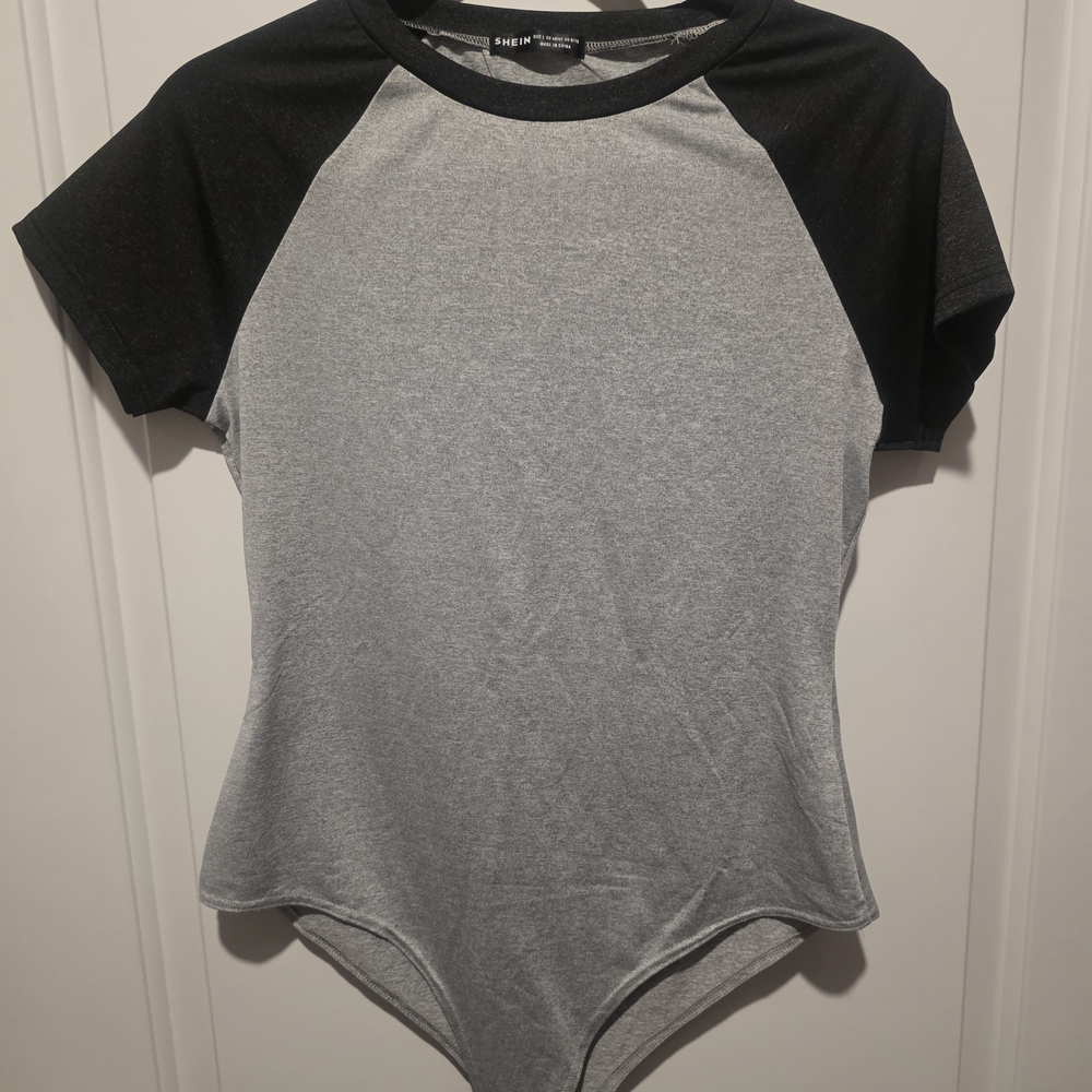 Black and Gray Raglan Sleeve Women's Top